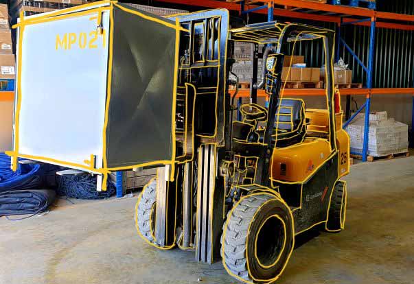 FORKLIFT WITH POD